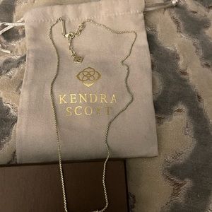 KENDRA SCOTT gold bar Pendant Necklace